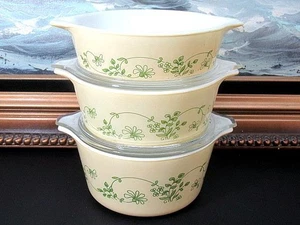 Set of 3 Pyrex Shenandoah Casserole Dishes 471-472-473 (missing one lid) - Picture 1 of 5