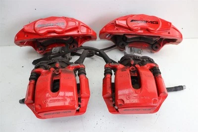 Juego de pinzas de freno delanteras traseras Brembo J220 Mercedes Benz CLA45 AMG C117 2015 Foto 1 de 4