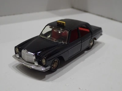MARKLIN 1829 MERCEDES 250 TAXI ORIGINALE CONDIZIONI ECCELLENTI (9) - Immagine 1 di 4