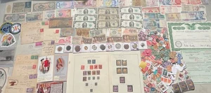 Lote de 216 tarjetas de monedas de cajón de chatarra antiguas coleccionables estampillas - Imagen 1 de 24