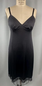 De colección Completo Negro Slip TALLA 34 MEDIANO Clásico Nylon Encaje Hecho a Mano Modesto - Imagen 1 de 10