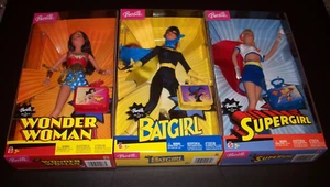 Mattel Barbie Wonder Woman Super Girl Bat Girl DC Comics Dolls 2003 - Foto 1 di 6