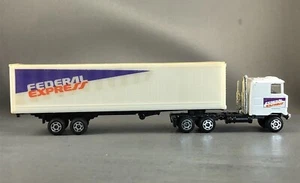 Zylmex Zee Toys K1 Mack Federal Express Semi, scala 1/87 HO - Foto 1 di 8