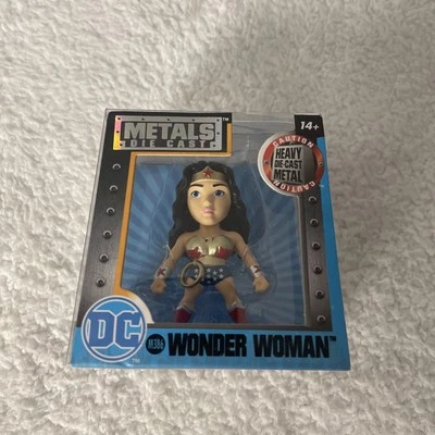 Juguetes Jada fundidos a presión de metales Wonder Woman de 2,5" ¡NUEVOS en caja! ¡Envío gratis! Foto 1 de 4