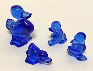 Vtg 60s Fostoria Cobalt Blue Glass Mother Duck & 3 Ducklings Figurines Set of 4 - Picture 1 of 12