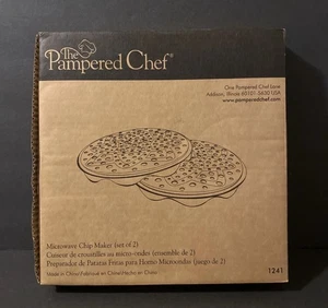 Nagelneu im Karton! The Pampered Chef #1241 Mikrowelle Chip Maschine (2er Set) - Bild 1 von 1