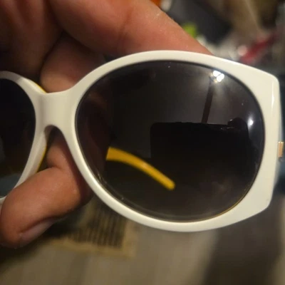 Gafas de sol FENDI FS306 blancas - talla 120 Italia Foto 1 de 4