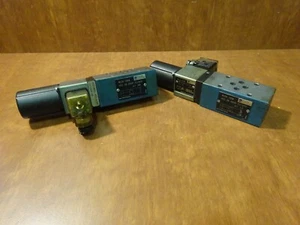 Rexroth 536199 valve with 539655 - Picture 1 of 3