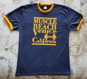 Muscle Beach Venice California Old School Bodybuilding Vintage Logo T-Shirt New - Picture 1 of 2