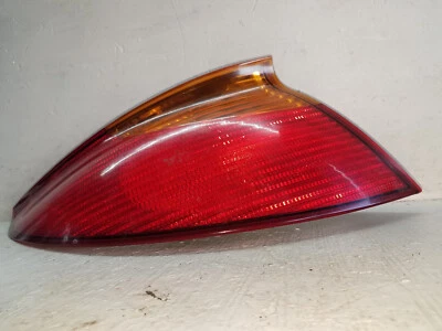 Conjunto de luz trasera izquierda Saturn SL1 2001-2002 2 puertas (M172) Foto 1 de 4