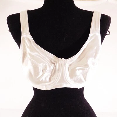 Sujetador Bobbie Brooks para mujer 36C blanco con aros satinado sedoso sexy cierre y gancho Foto 1 de 4