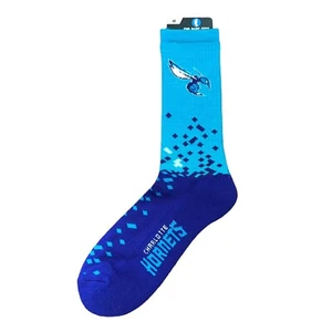 New Men's For Bare Feet 1 Pair Large Crew Socks NBA Charlotte Hornets Basketball - Picture 1 of 10