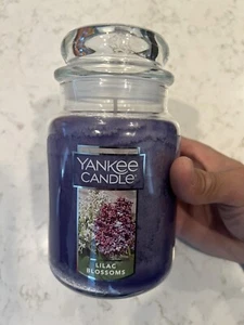 Yankee Candle Lilac Blossoms Duftkerze Original großes Glas Essential 22 oz - Bild 1 von 4