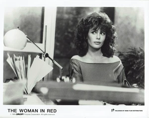 Kelly LeBrock The woman in red vintage photo - Picture 1 of 2