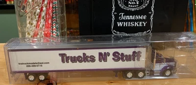 Anunciante de cabina corta Tonkin Trucks N' Stuff 1/87 Peterbilt 386 con furgoneta seca 53' nuevo en caja Foto 1 de 4