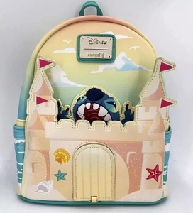 Mini zaino borsa Disney Stitch Sandcastle Beach Surprise Loungefly nuovo viaggio - Foto 1 di 4