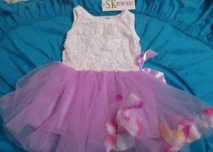 Neu mit Etikett Spunky Kids Größe 12 Monate weißes formelles Kleid mit Perlen rosa Tüllrock Blütenblätter - Bild 1 von 6