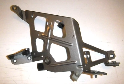 SOPORTE SUPERIOR IZQUIERDO DUCATI SPORT TOURING ST4 S SOPORTE SUBCHASIS DELANTERO 2003 - 2004 Foto 1 de 4
