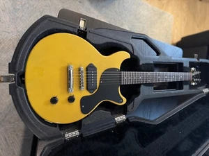 1990 Gibson Les Paul Junior Double Cutaway "Hall of Fame Edition" in TV Yellow - Picture 1 of 5