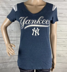 New York Yankees Baseball Tee Women's Medium Genuine Merchandise 5th & Ocean Top - Picture 1 of 12