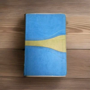 Holy Bible New International Version by Zondervan 2001 Study Helps Dictionary - Picture 1 of 24