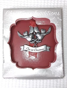 Our First Christmas Lovebirds ornamento peltro 2" nuovo in scatola Gloria Duchin USA - Foto 1 di 7