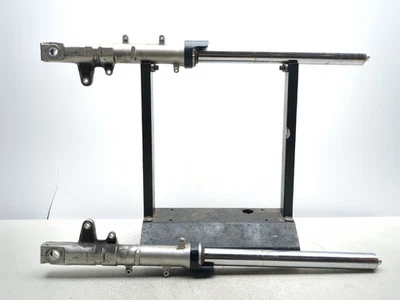 Set Di Sospensioni Anteriori Honda Super Hawk VTR1000F - Immagine 1 di 4