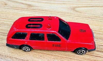 "Vagón del Departamento de Bomberos Opel Rekord #8917 Red Dept. 3 1/4""" Coche Juguete Rescate #00 Foto 1 de 4