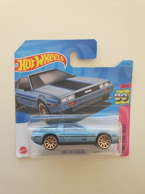 DeLorean  Hot Wheels 1:64 2022 - Immagine 1 di 4