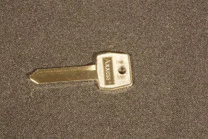 Lot of 15 AXXESS #23 KEY BLANKS. Nickel plated Brass. - Picture 1 of 3