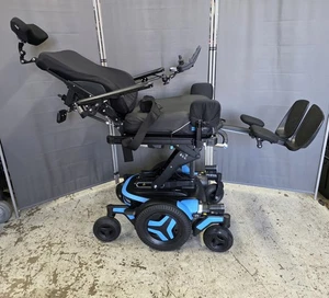 Elevador de asiento eléctrico para silla de ruedas Permobil M3 HD 2024, INCLINACIÓN RECLINABLE 23" de ancho 330 lb  - Imagen 1 de 15