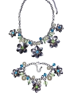 Premier Design Halskette & Armband Set Gartentor Blau & Grün Sets in Blumen - Bild 1 von 8