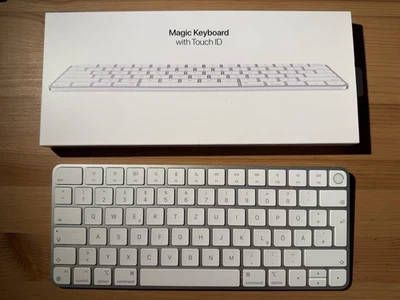 Apple Magic Keyboard A2449 mit Touch ID QWERTZ Lightning - Bild 1 von 3