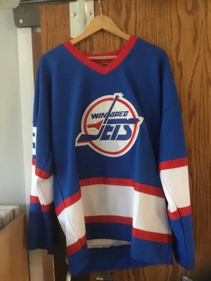 Camiseta Winnipeg Jets Teemu Selanne CCM Hecha en Canadá Serie Vintage Talla 48 Nueva con Etiquetas Foto 1 de 4