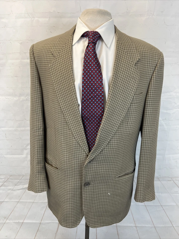 Blazer de lana a cuadros verde oliva beige Tallia para hombre 42S $695 Foto 1 de 4