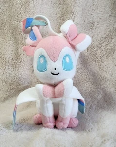 Pokemon 2017 Sylveon 9” TOMY Plush Stuffed Animal Eevee Evolution Toy Tush Tag - Picture 1 of 8