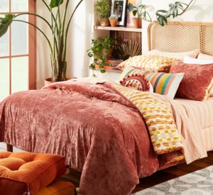 Opalhouse King Wende Samt Bettdecke + 2 Kissenbezüge Set Beerenrot Rost Jungalow - Bild 1 von 15