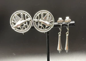 Pendientes de clip de metal plateado Sara Coventry vintage 2 pares de gotas de pájaro hechos en EE. UU. - Imagen 1 de 5