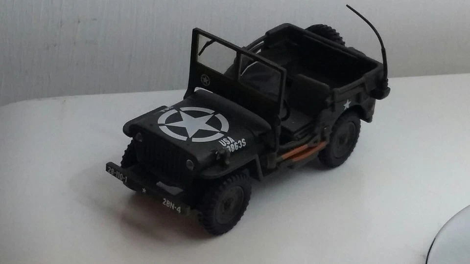 Die cast 1/43  JEEP WILLYS LIBERATION DE PARIS DE AGOSTINI BY VICTORIA  - Immagine 1 di 4