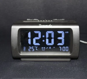 DreamSky Decent Alarm Clock Radio with FM Radio USB Port for Charging 1.2 Inch - Picture 1 of 4