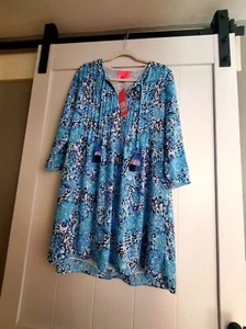 Vestido túnica estampado azul/blanco Lilly Pulitzer con detalles de borla pequeño - Imagen 1 de 11