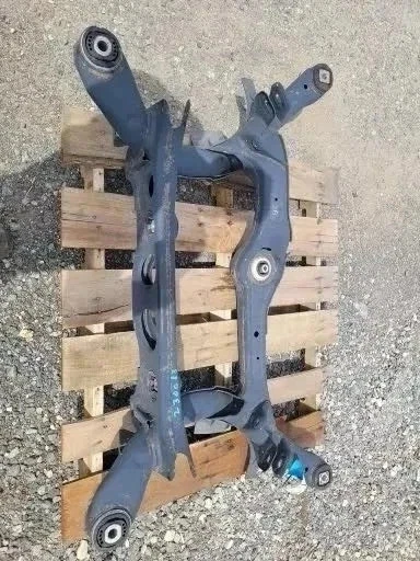 2009-2017 Audi Q5 Rear Subframe Crossmember Engine Cradle OEM Foto 1 de 3