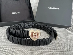 IN BOX 100%AUTHENTIC Chanel 22B Black Lambskin Elastic Belt with Gold Heart CC - Picture 1 of 16