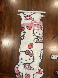 Hello Kitty Valentines Erdbeere Rosa Milchshake Sanrio 60" x 70" Überwurf Decke - Bild 1 von 4