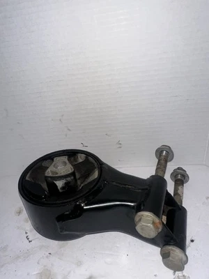 1 PCS TRANSMISSION MOUNT FOR 2014-2015 CHEVROLET CRUZE 1.4L 1.8L & 2.0L - Image 1 of 4