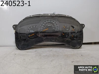 OEM 2003 Chevrolet Suburban 5.3L INSTRUMENT CLUSTER 15135669 - Image 1 of 4