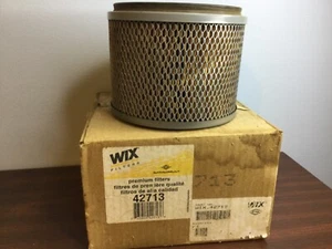 NEW WIX 42713 Premium Air Filter Fits Case A44695 1270 1370 1570 451BDT & 504BDT - Picture 1 of 3