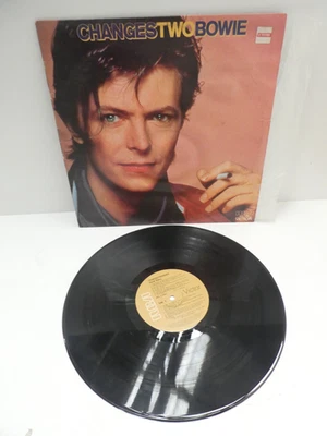 DAVID BOWIE CHANGES TWO RCA VICTOR 1981 LABEL RECORD LP VINYL - Image 1 of 4