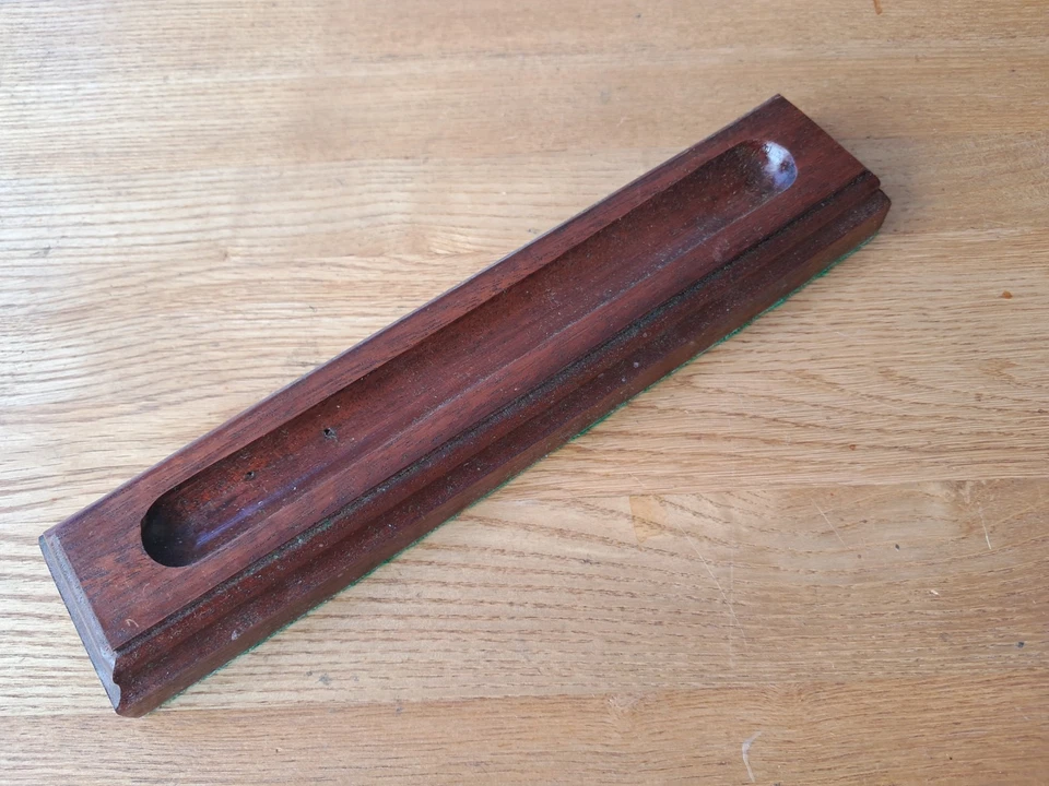 Wooden Pen Rest / Tray / Stand / Display Desk Tidy for Single Fountain Pen - Image 1 of 1