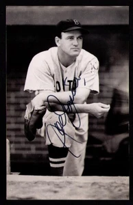Joe Cronin Hall of Fame Boston Red Sox SIGNED VINTAGE REAL PHOTO POSTCARD - Picture 1 of 3